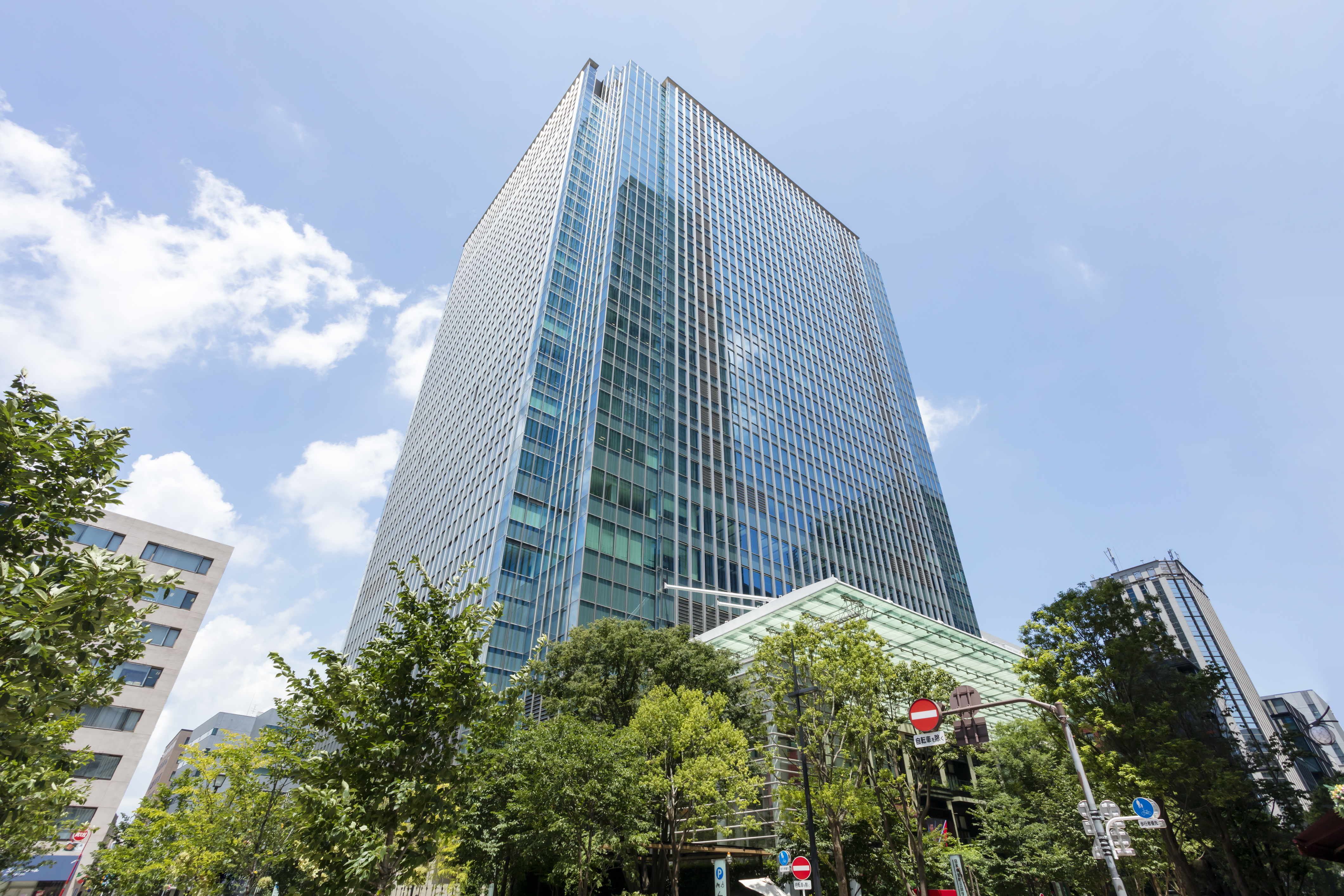 Muromachi_Mitsui_Tower1